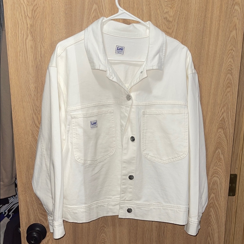 NWT- Lee Cropped White/Cream Denim Jacket